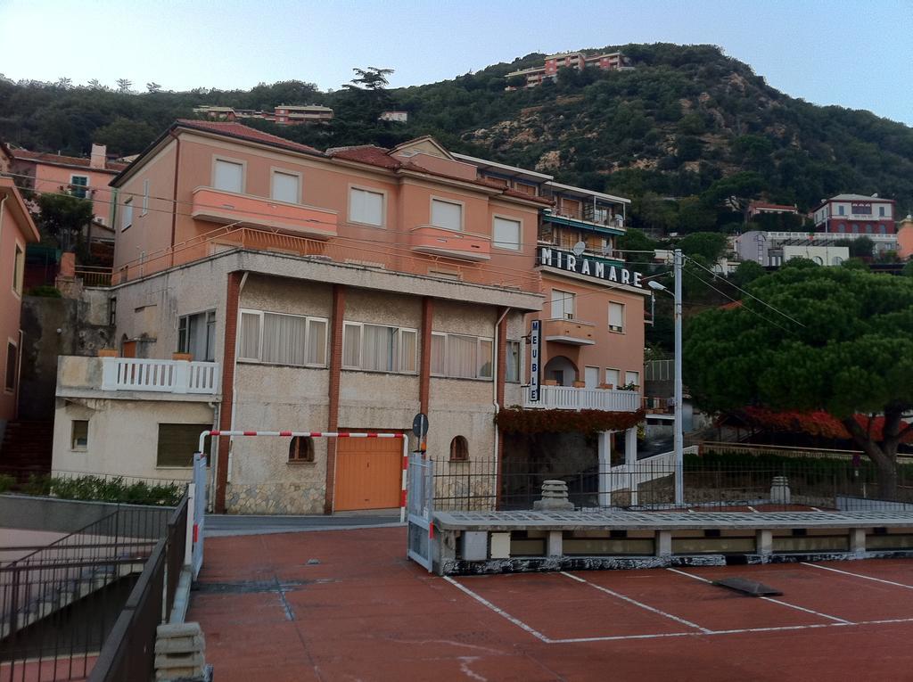Albergo Miramare Bergeggi Exteriér fotografie