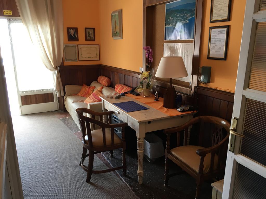 Albergo Miramare Bergeggi Exteriér fotografie