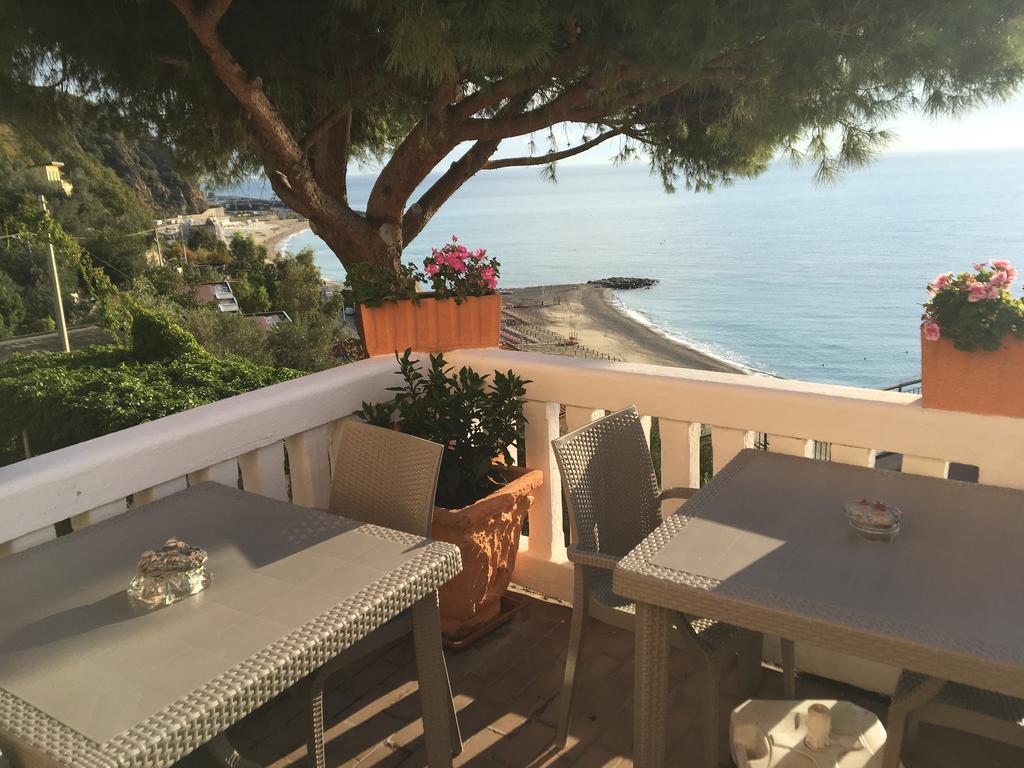 Albergo Miramare Bergeggi Exteriér fotografie