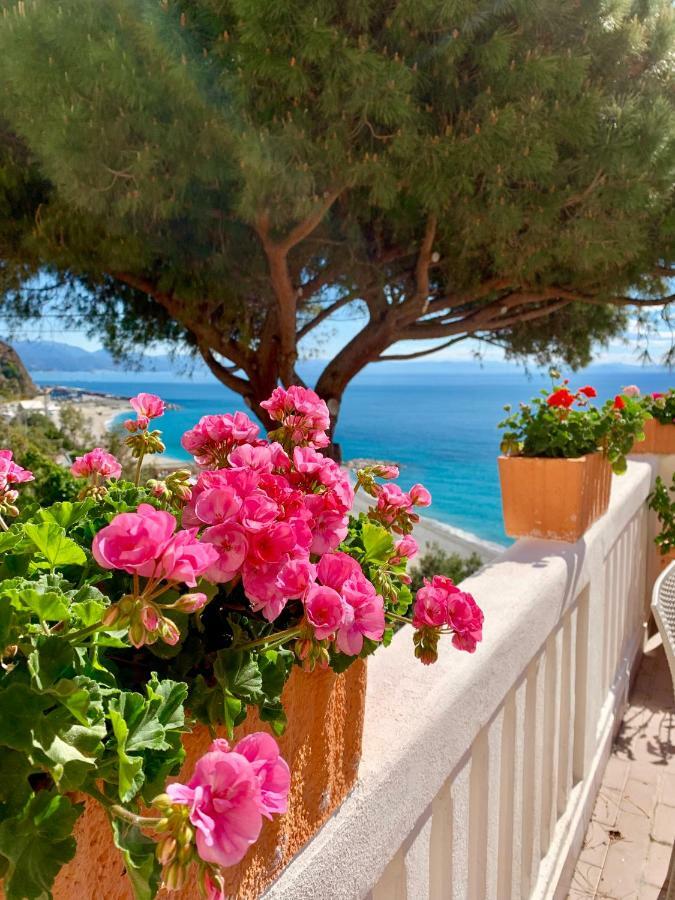 Albergo Miramare Bergeggi Exteriér fotografie